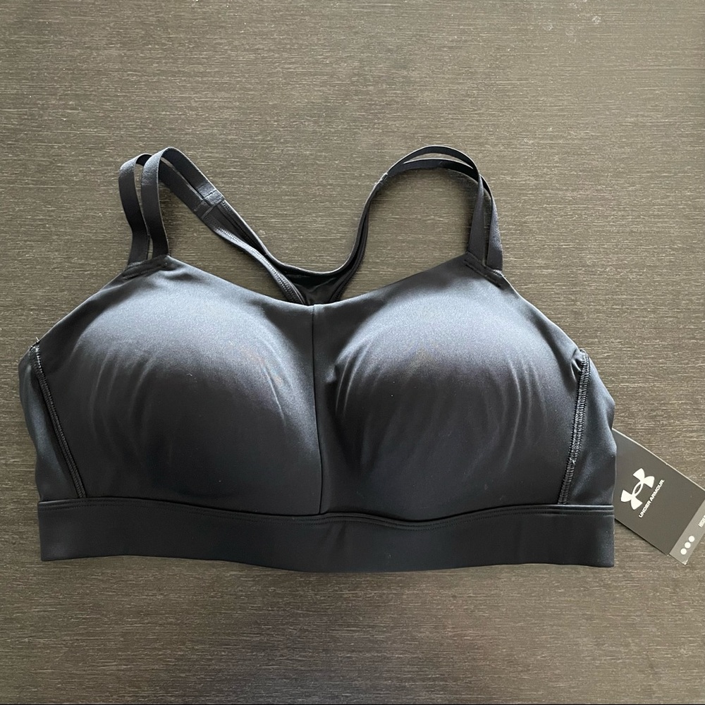 Women’s Fitted Under Armour Black Sports Bra XL
